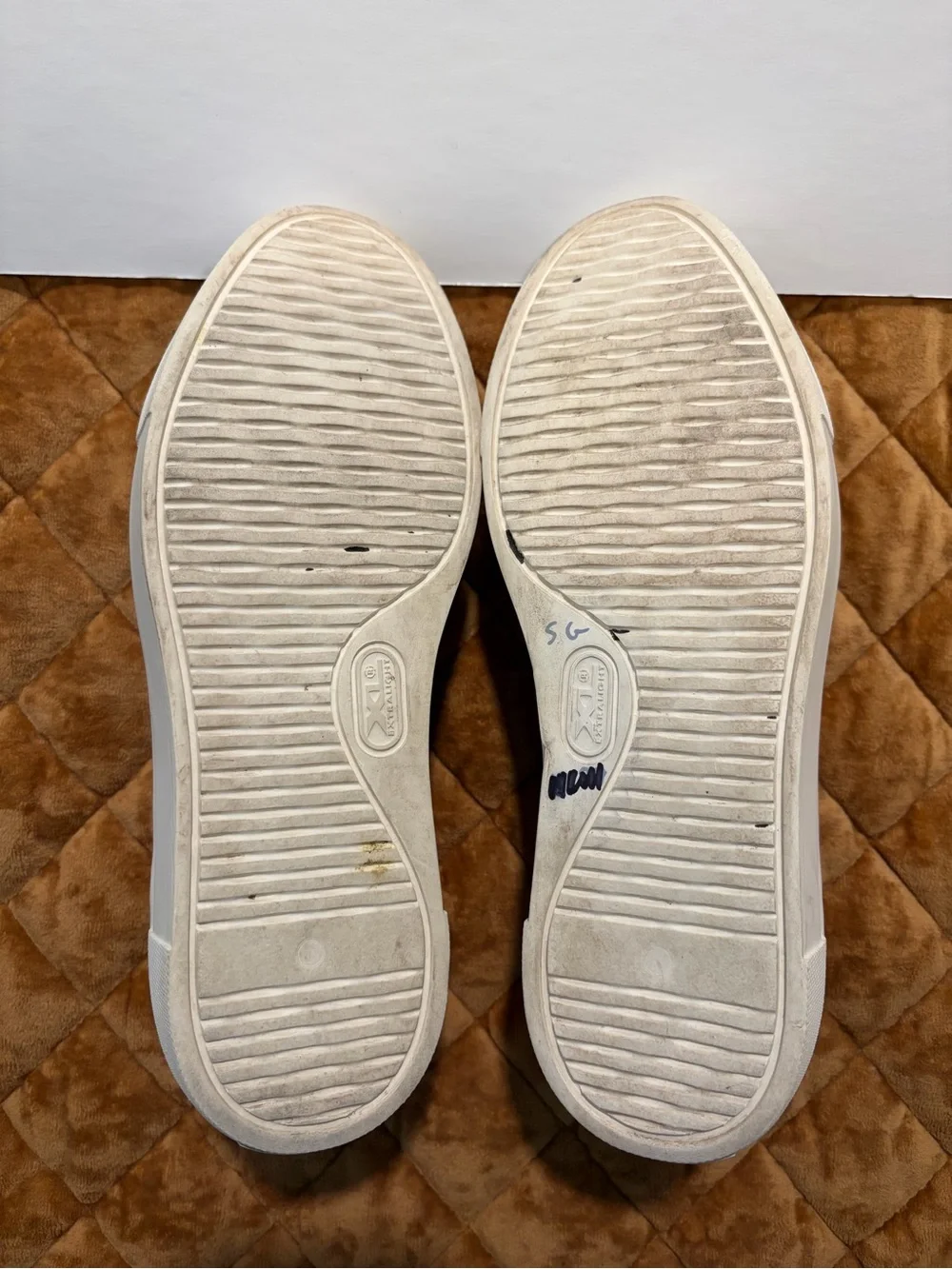 AGL Pearl Embellished Leather Platform Sneakers